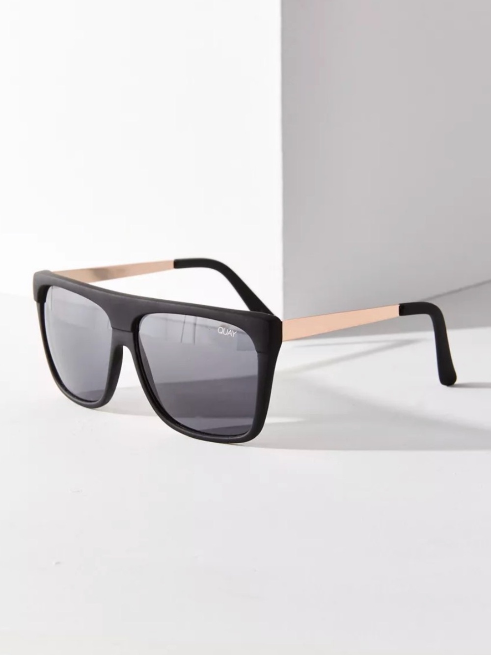 NWT Quay X Desi Perkins On The Low Square Sunglasses - Picture 2 of 5